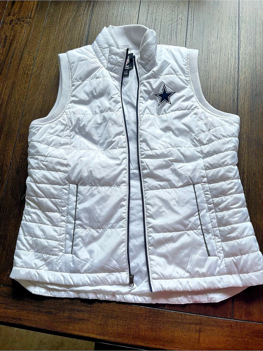NFL Dallas Cowboys Puffer Vest in White Size Large EUC